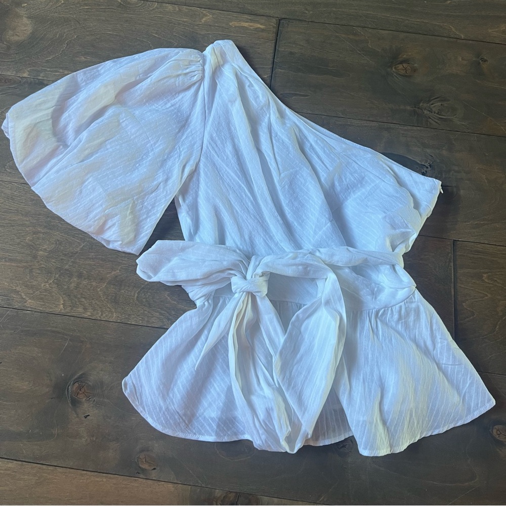 Minkpink one shoulder white top size small